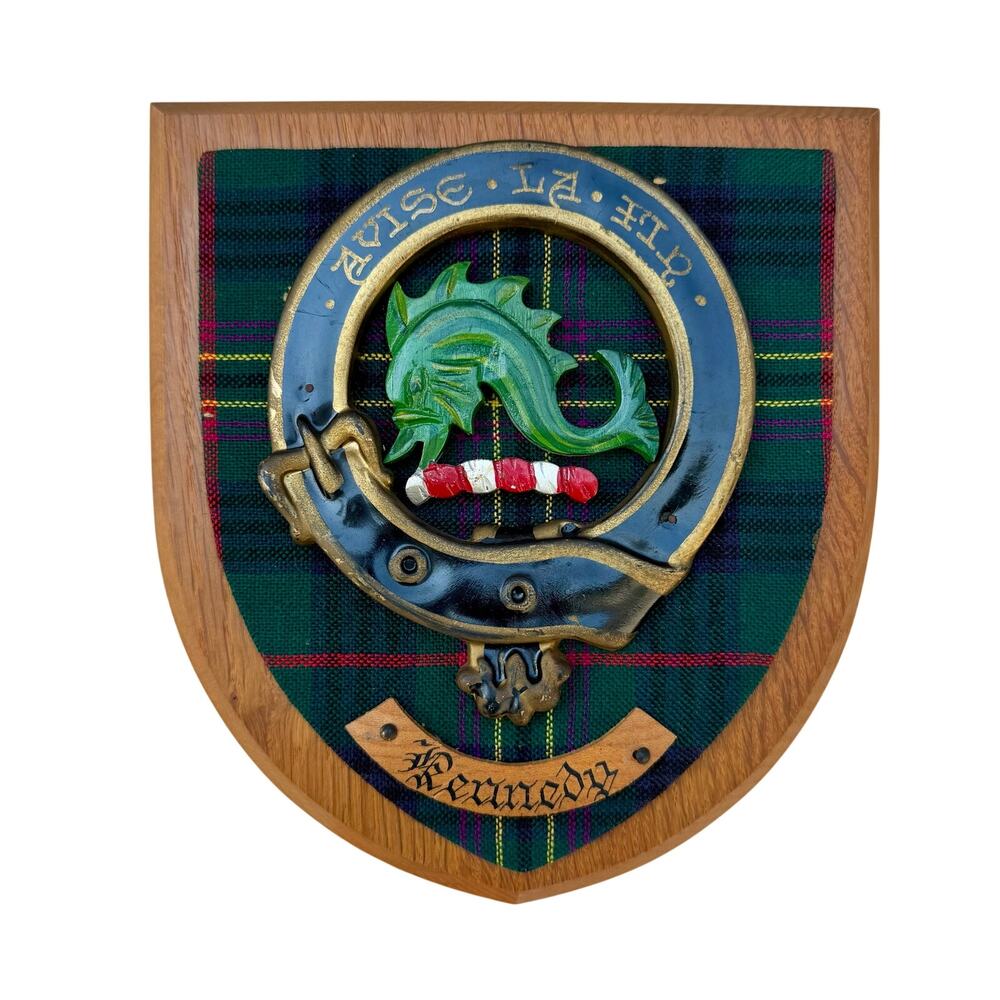 Scottish Clan Kennedy crest wall plaque Dolphin, Avise la Fin,Tartan green blue